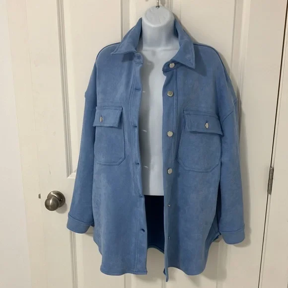 NWT , oversized shacket (shirt jacket) from Forever 21. Women’s medium, fits big - Picture 4 of 8